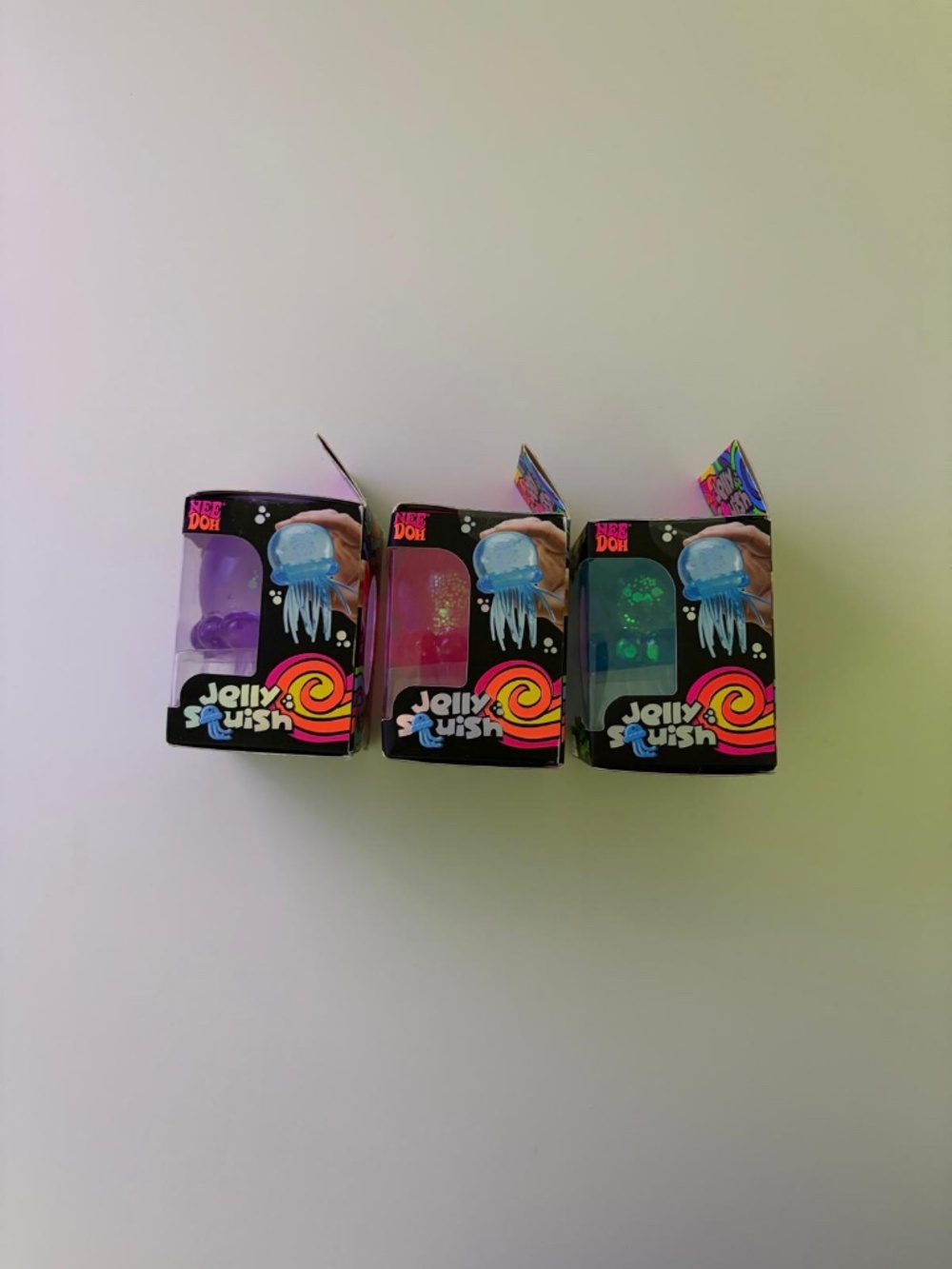 NeeDoh Jellyfish Squishy Fidget Toy Purple Pink Blue Stress Ball NEW - Picture 2 of 7